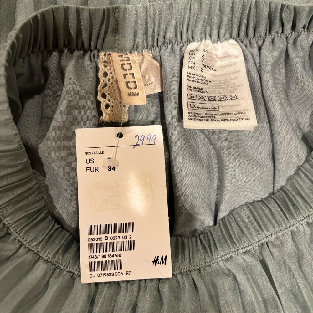 H&M add touch